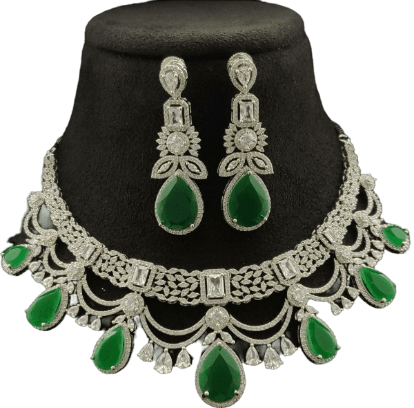 Gold-Tone Necklace with Emerald Gemstones
