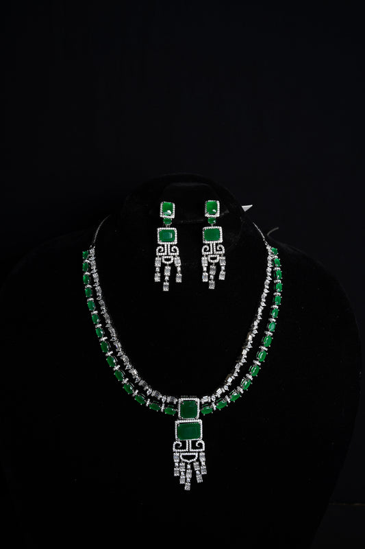 Arc Necklace Set