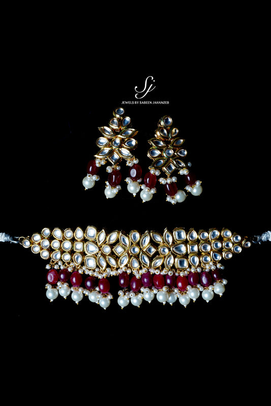 Edge Line Kundan Set