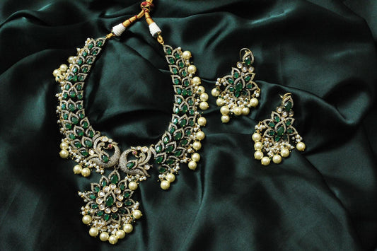 Gajra Bandha Madrasi Necklace Set